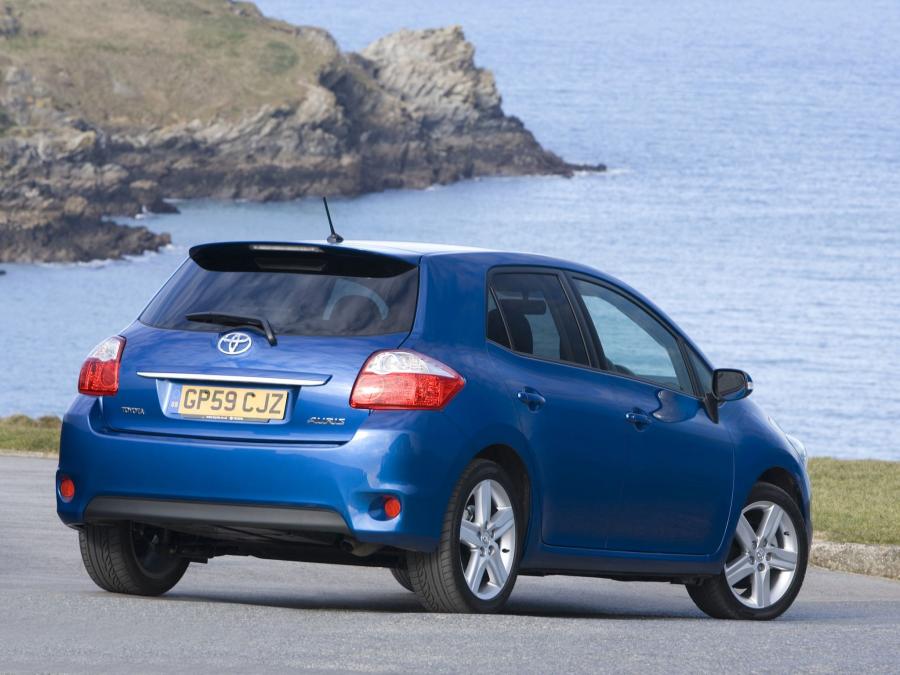  Toyota Auris 5-Door 2010 года  (UK) (фото 56 из 59)